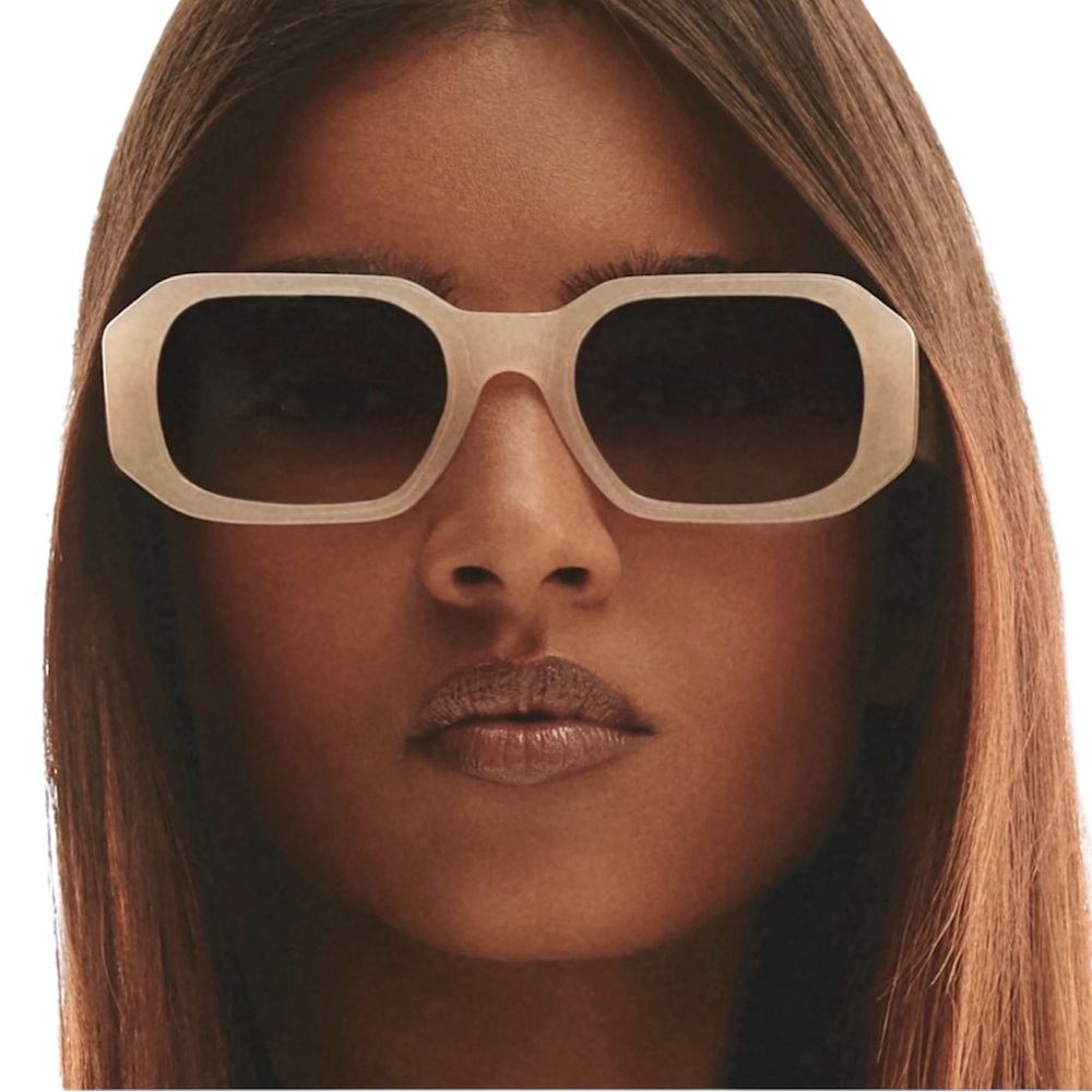 QUAY Hyped Up Sunglasses Bone Frame Brown Lens Retro Unisex NWT - Picture 4 of 8